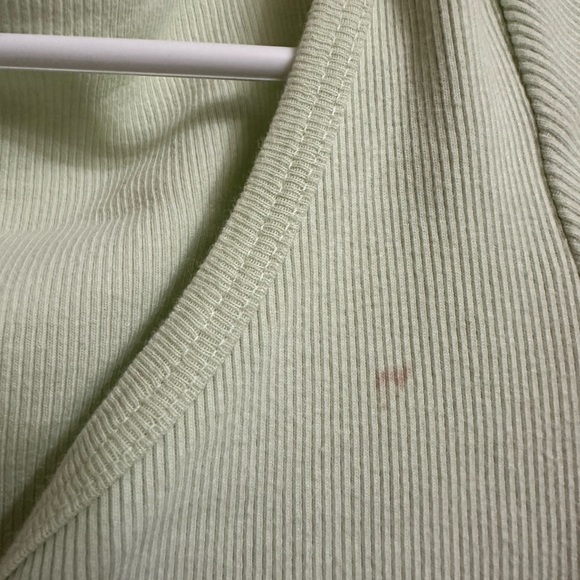 Brandy Melville cropped top - Picture 3 of 3